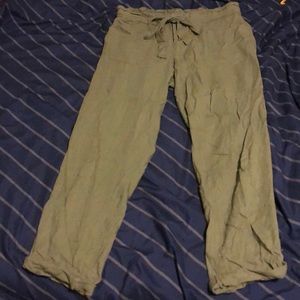 Green Capri pants
